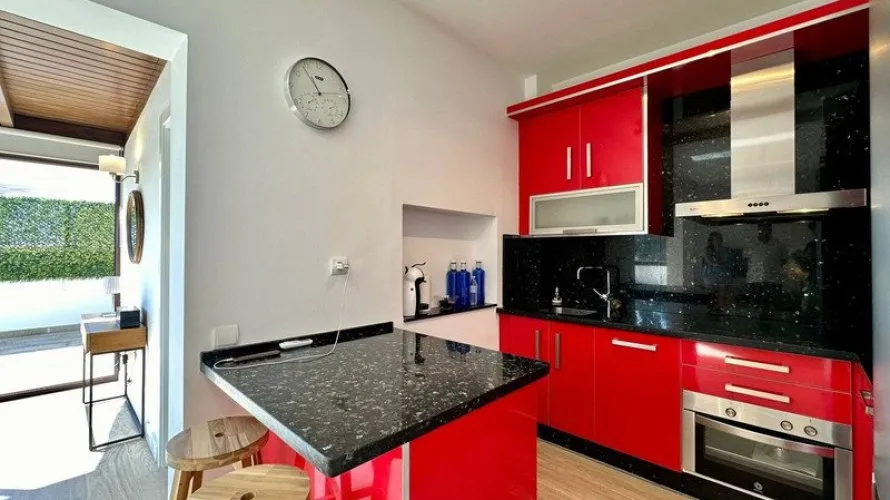 Apartamento de 2 dormitorios en Estepona, Spain No. 444 № 12