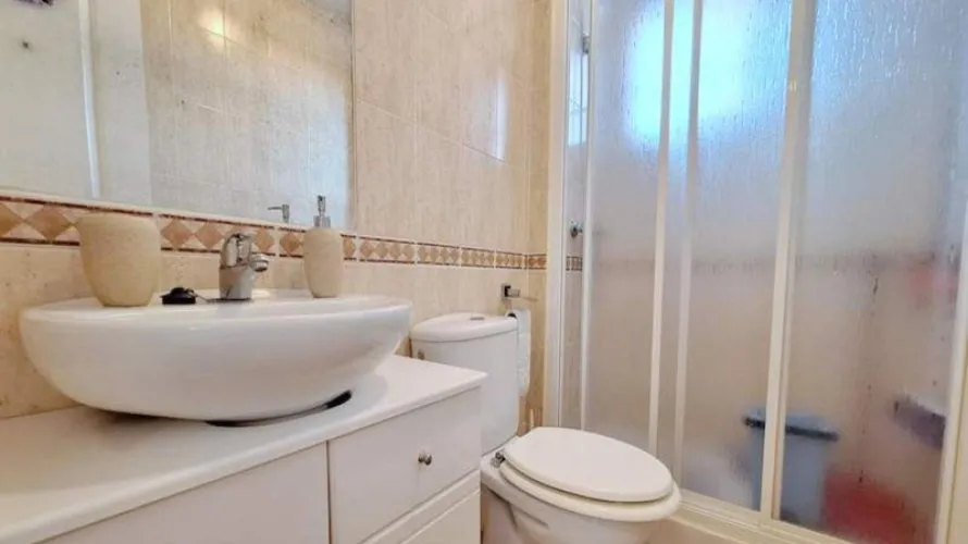 Apartamento de 2 dormitorios en Manilva, Spain No. 502 № 5