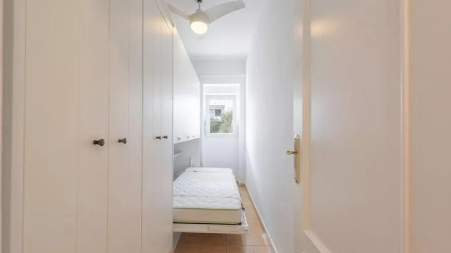 Apartamento de 2 dormitorios en Marbella, Spain No. 596 № 13