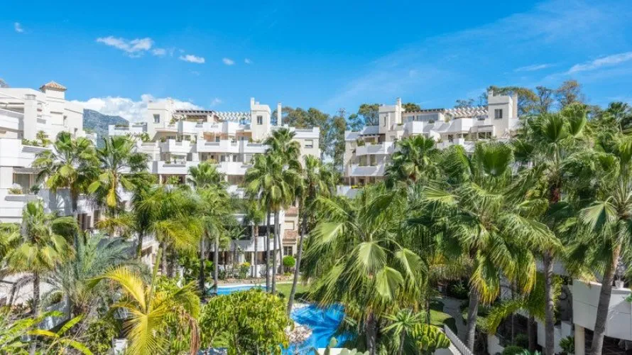 Ático de 3 dormitorios en Nueva Andalucía, Spain No. 262 № 25