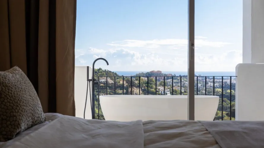 Apartamento de 3 dormitorios en Benahavís, Spain No. 566 № 15