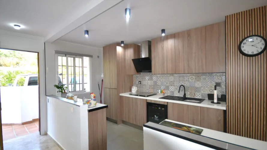 Apartamento de 2 dormitorios en Mijas Costa, Spain No. 731 № 11