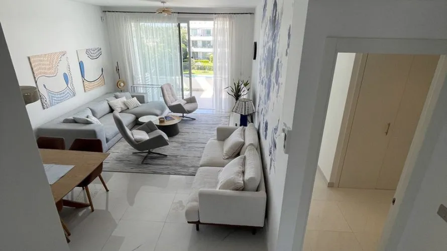 Dúplex de 3 dormitorios en Estepona, Spain No. 669 № 23