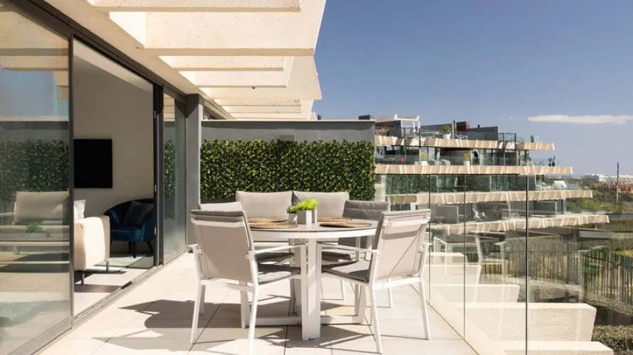 Apartamento de 3 dormitorios en Estepona, Spain No. 548 № 8