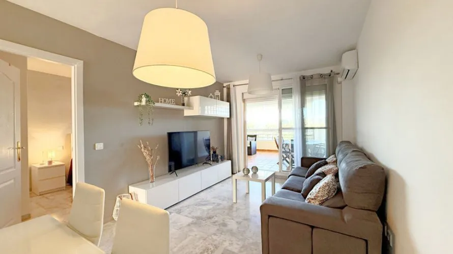 Apartamento de 2 dormitorios en Casares, Spain No. 571 № 21