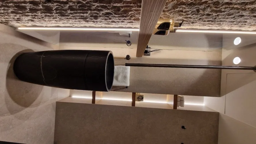 Apartamento de 2 dormitorios en Marbella, Spain No. 510 № 2