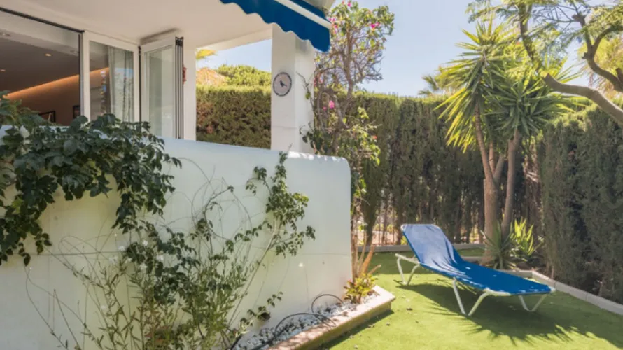 Apartamento de 2 dormitorios en Marbella, Spain No. 617 № 13