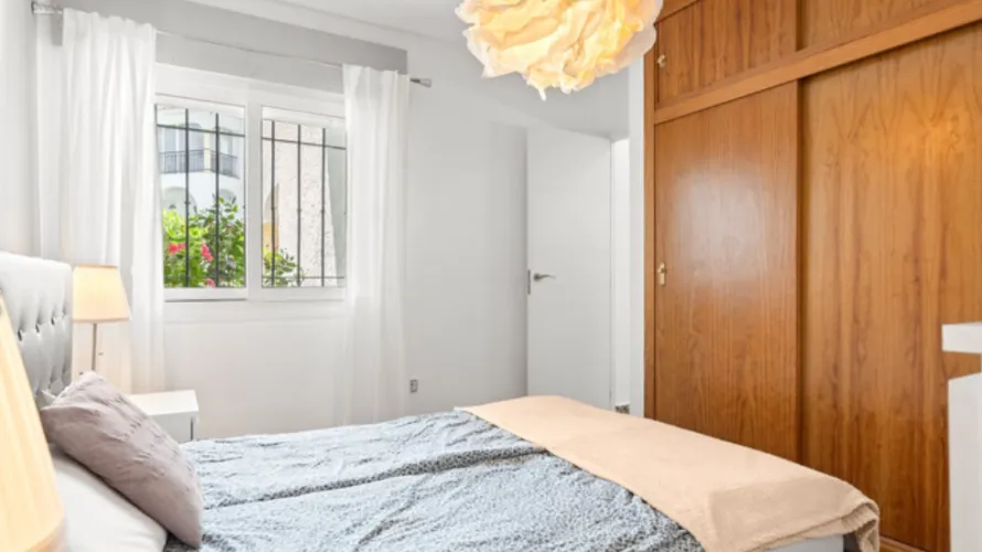 Apartamento de 2 dormitorios en Fuengirola, Spain No. 687 № 9