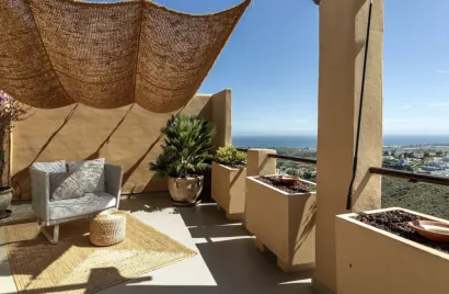 Apartamento de 2 dormitorios en Benahavís, Spain No. 541