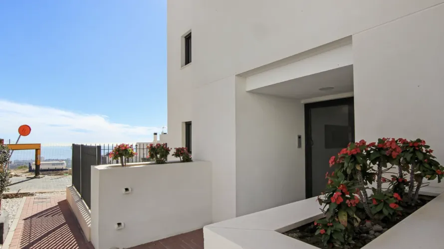 Apartamento de 3 dormitorios en Benalmádena, Spain No. 531 № 5