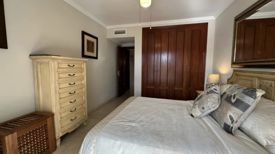 Apartamento de 2 dormitorios en Mijas Costa, Spain No. 666 № 7