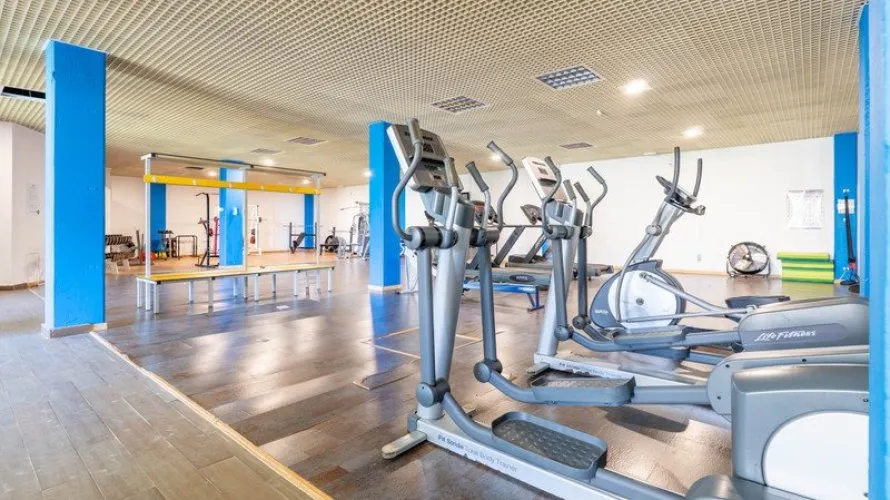 Dúplex de 2 dormitorios en Benahavís, Spain No. 646 № 25