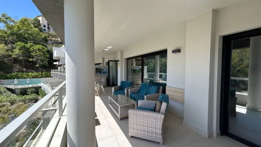 Apartamento de 3 dormitorios en La Quinta, Spain No. 797