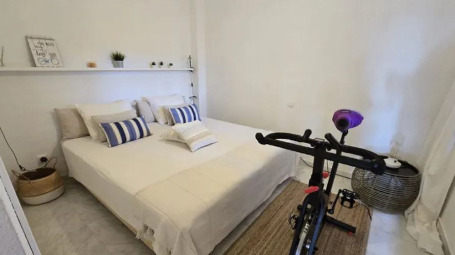 Apartamento de 2 dormitorios en Marbella, Spain No. 727 № 4