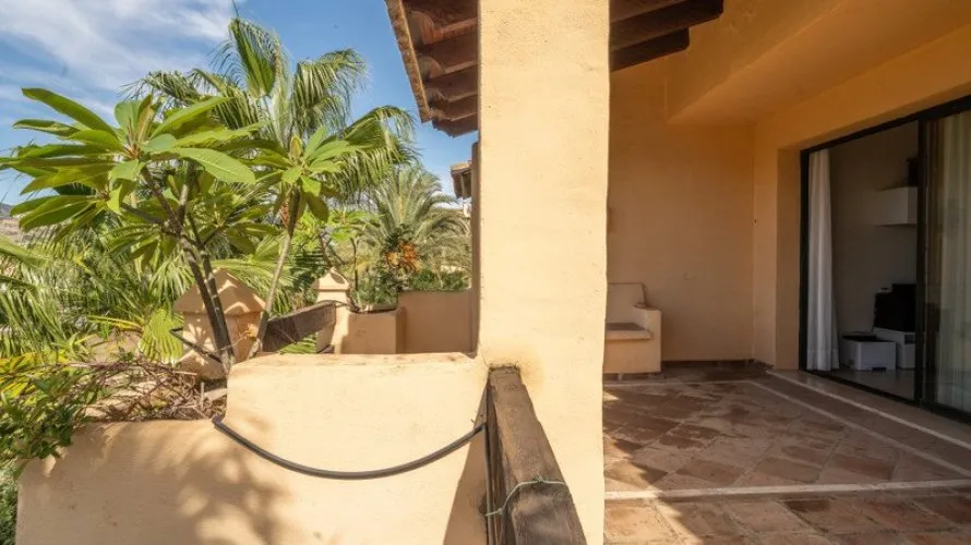 Apartamento de 2 dormitorios en Estepona, Spain No. 483 № 23