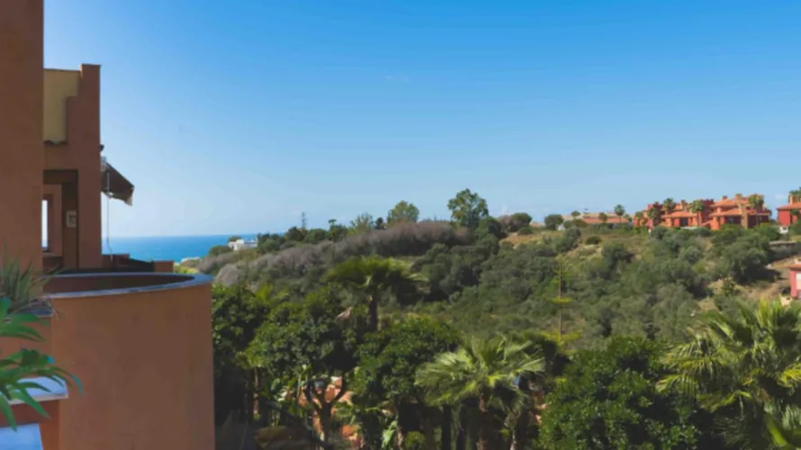 Apartamento de 2 dormitorios en Marbella, Spain No. 697 № 16