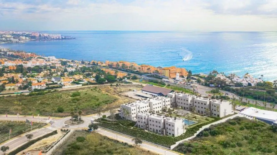 Apartamento de 2 dormitorios en Estepona, Spain No. 637 № 7