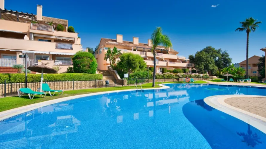 Dúplex de 2 dormitorios en Marbella, Spain No. 753 № 5