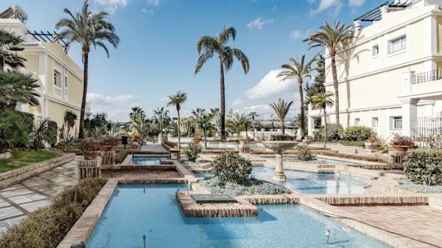 Dúplex de 3 dormitorios en Nueva Andalucía, Spain No. 711 № 27