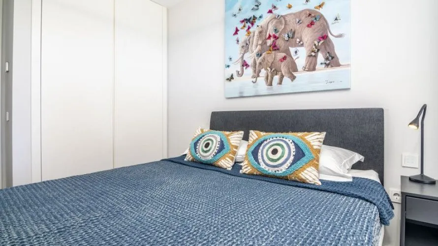 Apartamento de 3 dormitorios en Estepona, Spain No. 390 № 19