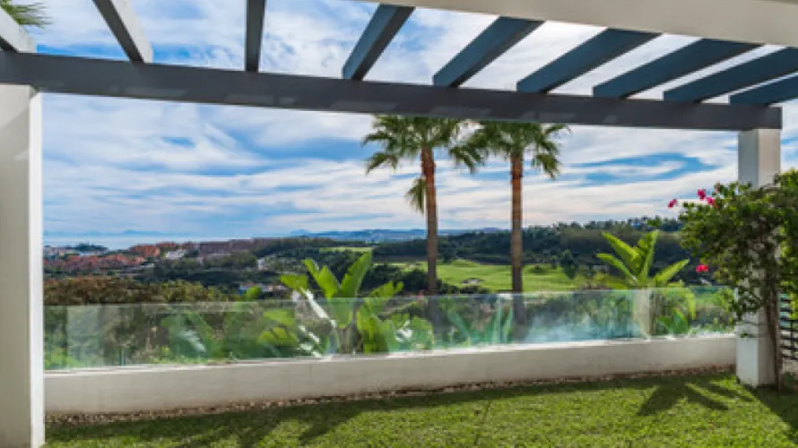 Apartamento de 2 dormitorios en Casares, Spain No. 406 № 5