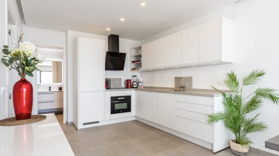 Apartamento de 2 dormitorios en Mijas Costa, Spain No. 469 № 1