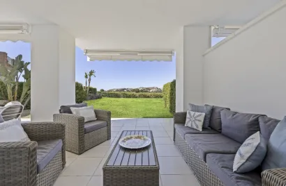 Apartamento de 3 dormitorios en Benahavís, Spain No. 766