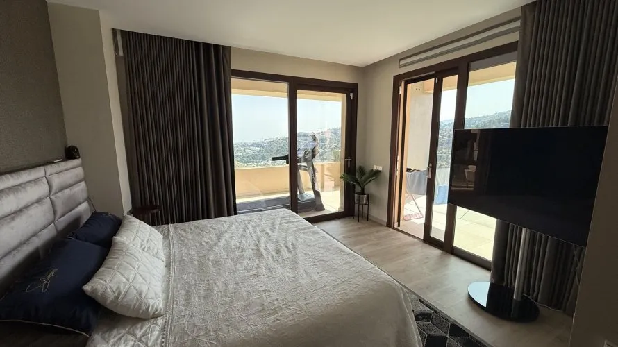 Apartamento de 4 dormitorios en La Quinta, Spain No. 728 № 22