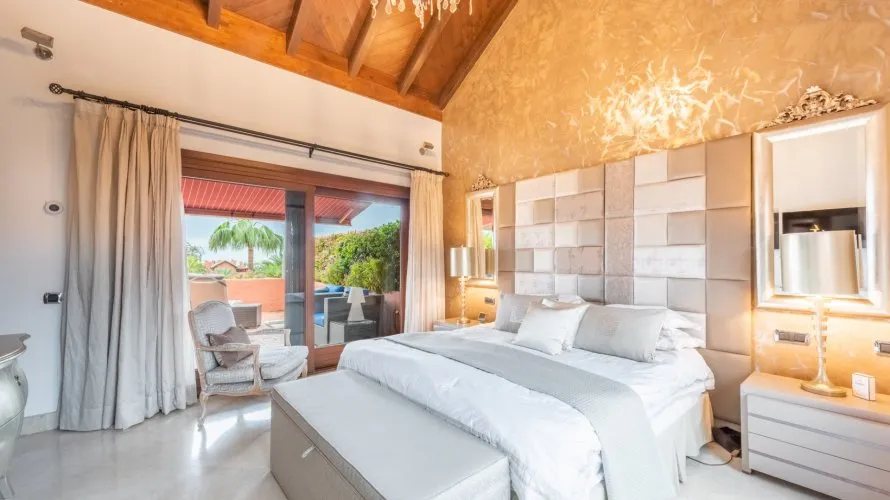 Dúplex de 3 dormitorios en Estepona, Spain No. 243 № 26