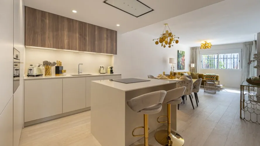 Apartamento de 3 dormitorios en Nueva Andalucía, Spain No. 349 № 13