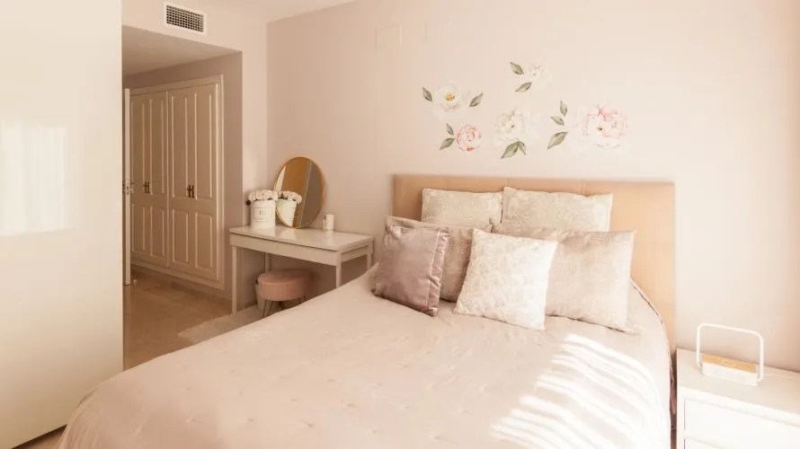 Apartamento de 3 dormitorios en Marbella, Spain No. 232 № 17