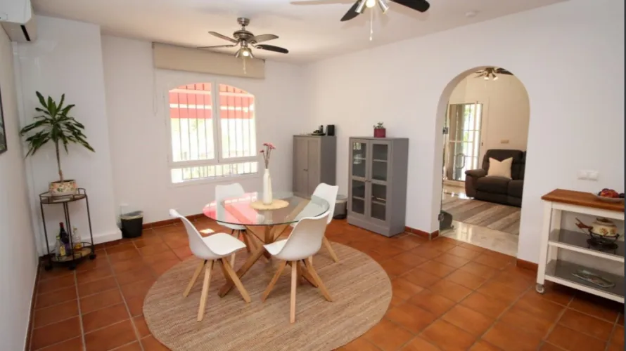 Apartamento de 3 dormitorios en Mijas Costa, Spain No. 729 № 6