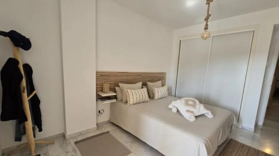 Apartamento de 2 dormitorios en Marbella, Spain No. 727 № 7