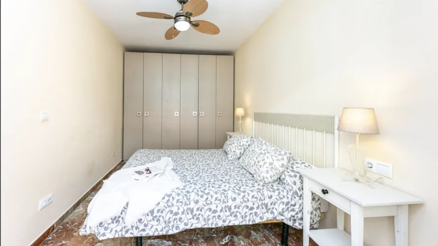 Apartamento de 2 dormitorios en Fuengirola, Spain No. 461 № 8