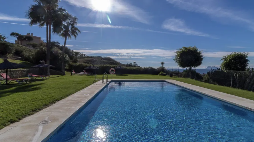 Apartamento de 2 dormitorios en Manilva, Spain No. 467