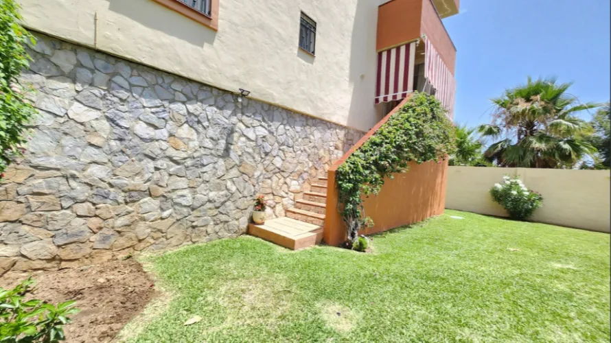 Apartamento de 3 dormitorios en Mijas Costa, Spain No. 741 № 3