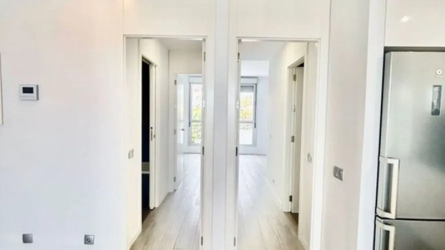 Apartamento de 2 dormitorios en Cancelada, Spain No. 683 № 10