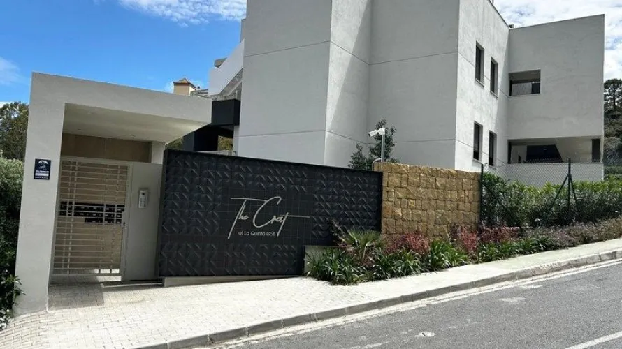 Apartamento de 3 dormitorios en La Quinta, Spain No. 797 № 24