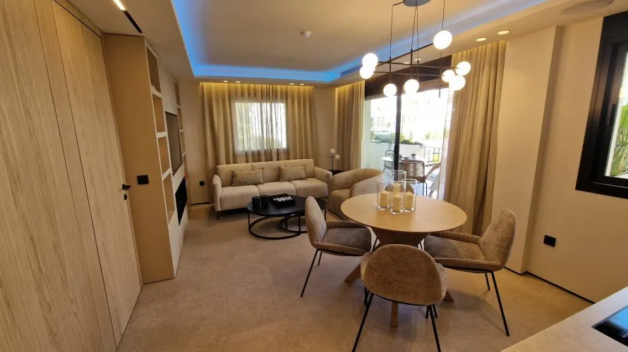 Apartamento de 2 dormitorios en Marbella, Spain No. 510 № 20