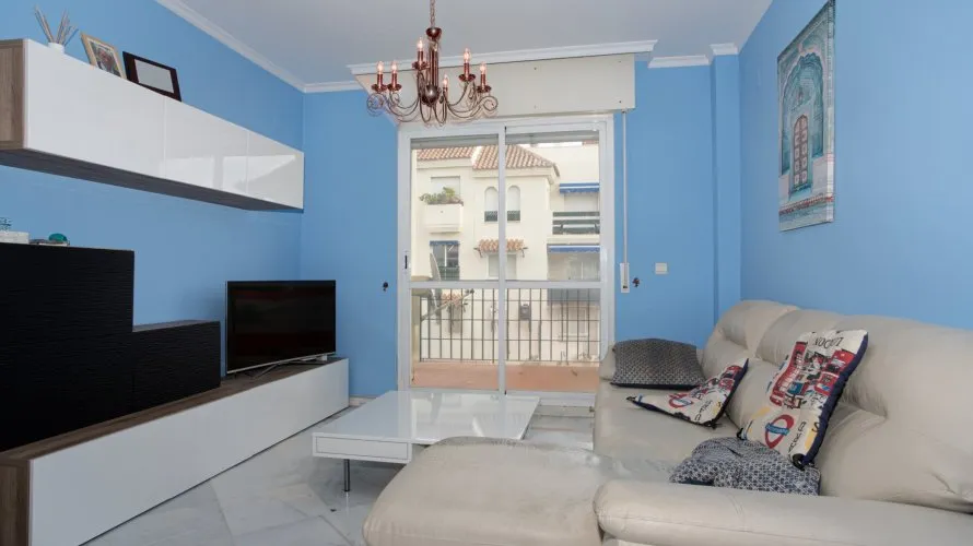 Apartamento de 2 dormitorios en Nueva Andalucía, Spain No. 618 № 4