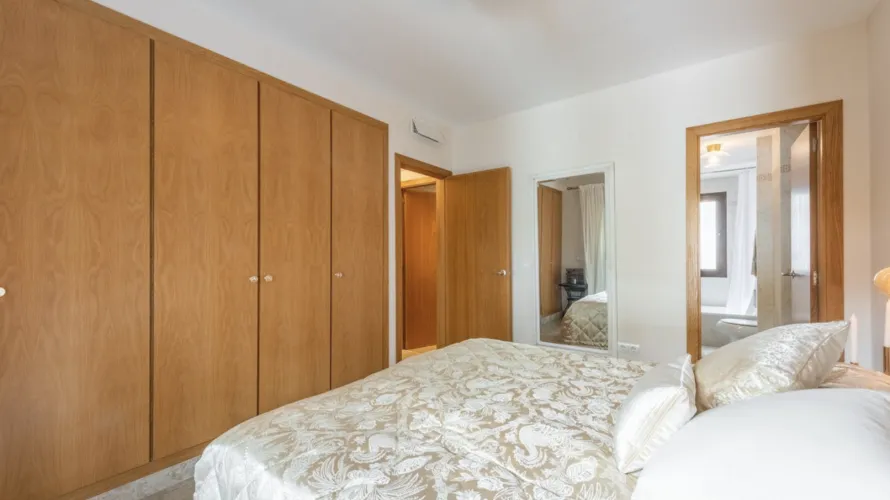 Apartamento de 2 dormitorios en Estepona, Spain No. 466 № 9