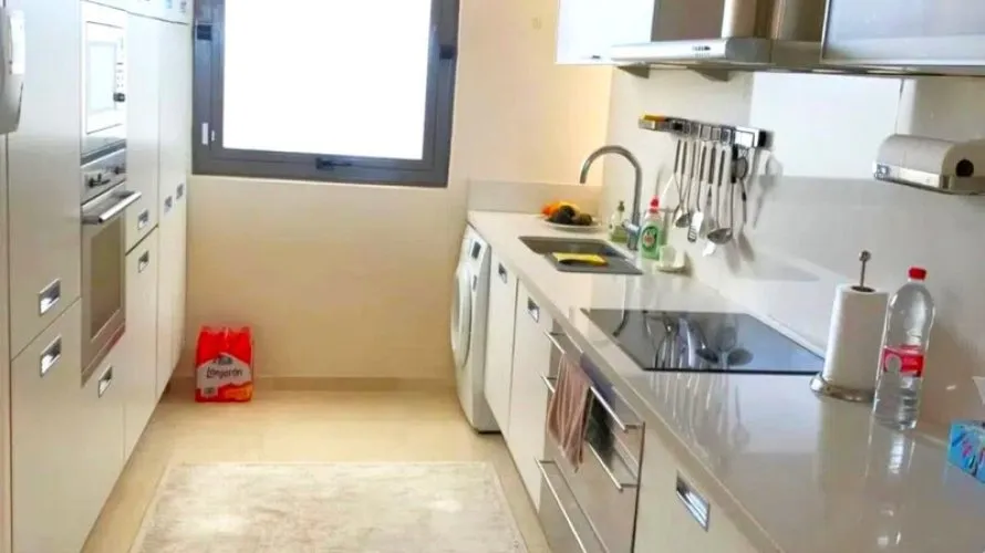 Apartamento de 2 dormitorios en Benahavís, Spain No. 557 № 15