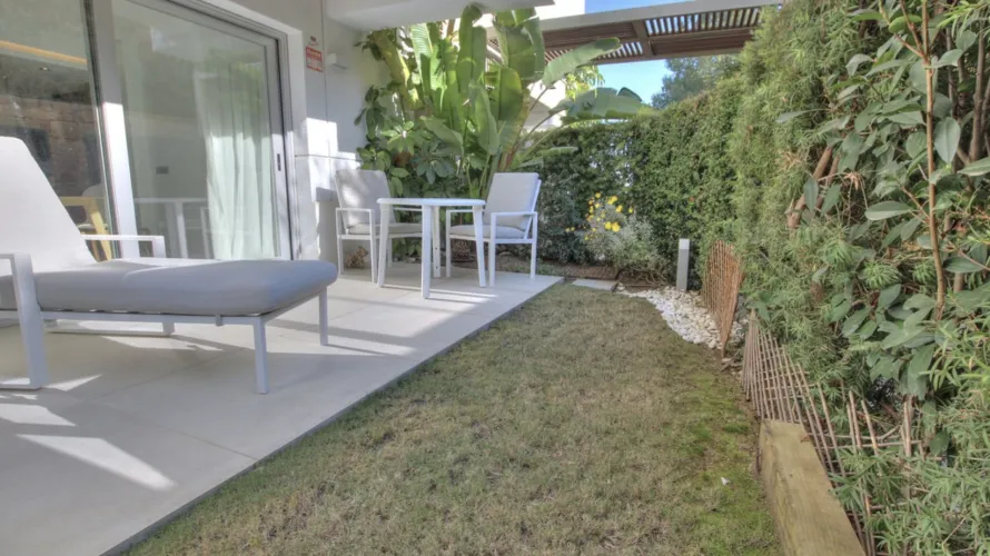 Apartamento de 2 dormitorios en Mijas Costa, Spain No. 496 № 3