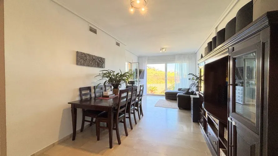 Apartamento de 2 dormitorios en Casares, Spain No. 572 № 6