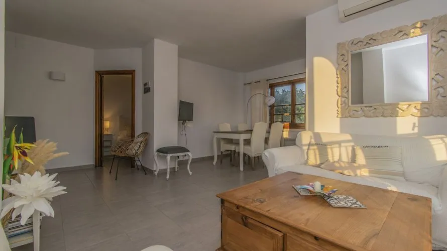Apartamento de 1 dormitorio en Marbella, Spain No. 662 № 3