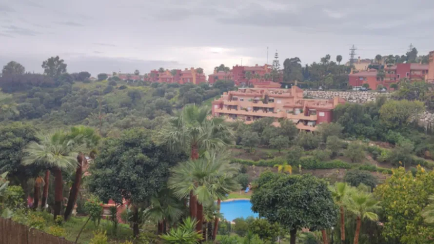 Apartamento de 2 dormitorios en Marbella, Spain No. 600 № 11