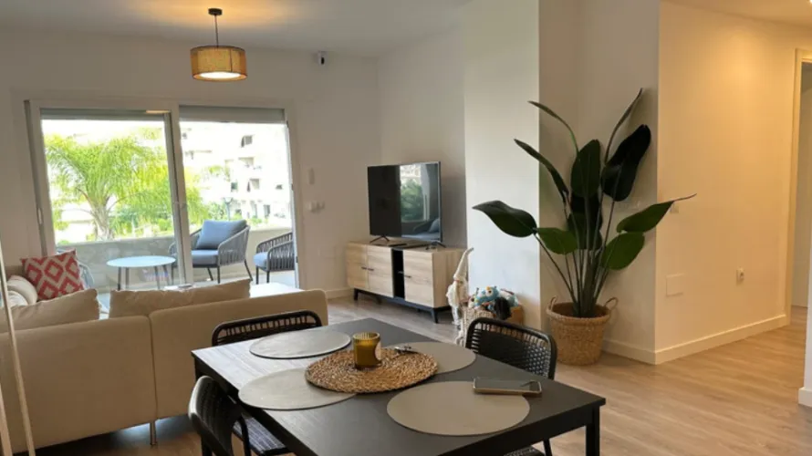 Apartamento de 3 dormitorios en Nueva Andalucía, Spain No. 661 № 12