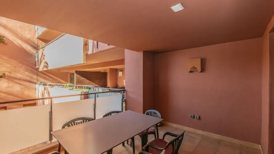 Apartamento de 3 dormitorios en Estepona, Spain No. 664 № 5