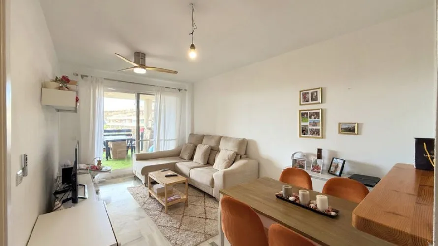 Apartamento de 2 dormitorios en Casares, Spain No. 583 № 22