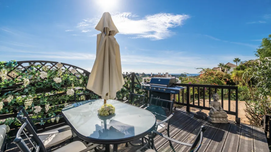 Apartamento de 3 dormitorios en Estepona, Spain No. 474 № 4